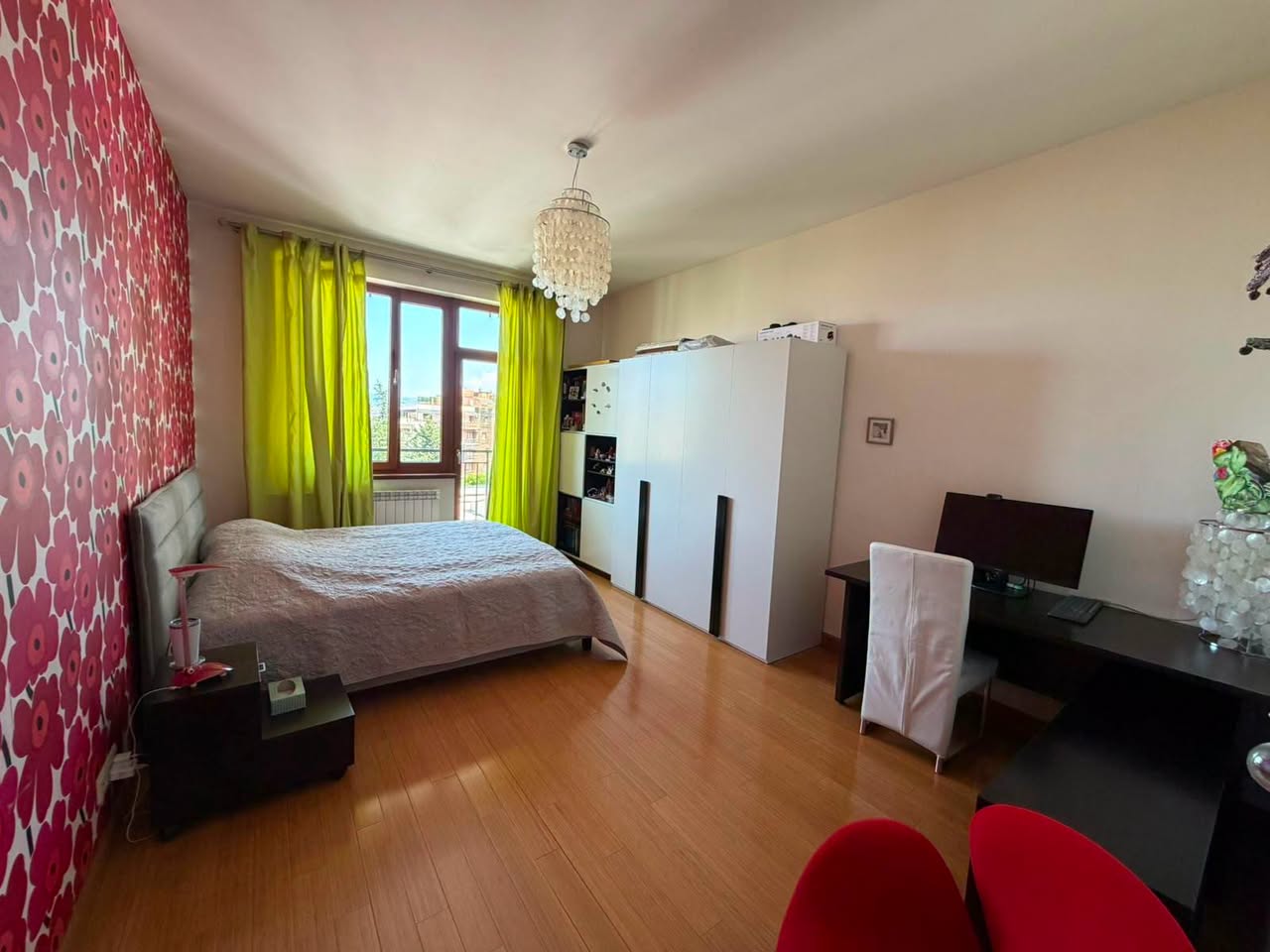 4-room apartment for rent in Tbilisi