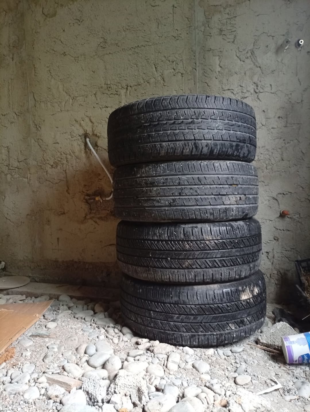 265/55/20 անվադողեր Blackhawk բրենդի, բոլոր եղանակների համար նախատեսված փչելի։