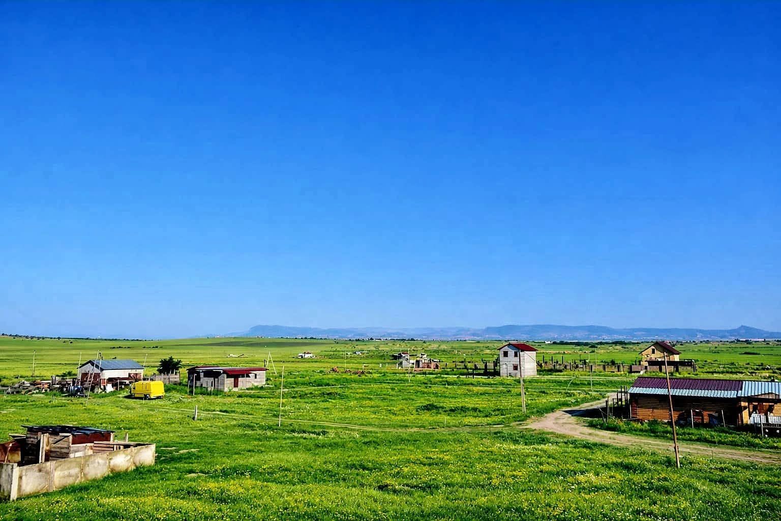 Toprak Parçası, Tiflis — $20