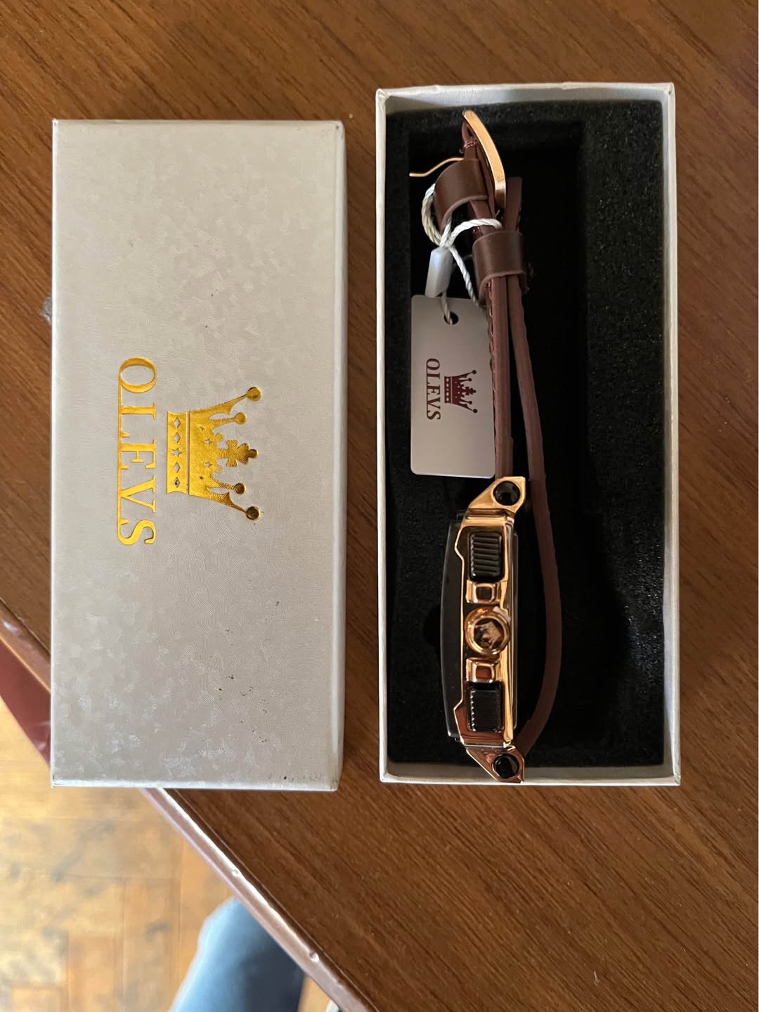 OLEVS новый часы, в коробке