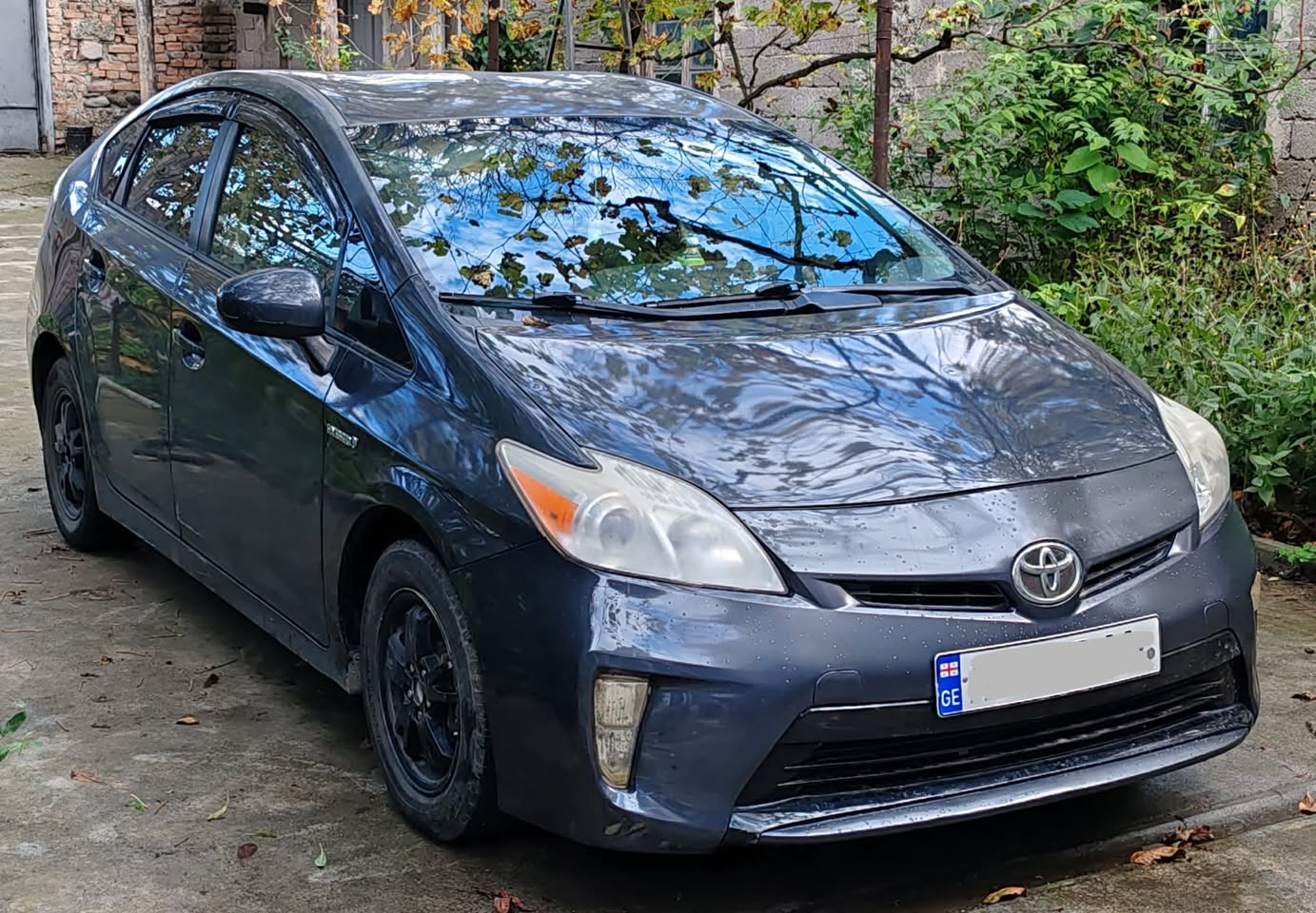 For sale 2013 Toyota Prius, car - $5,700
