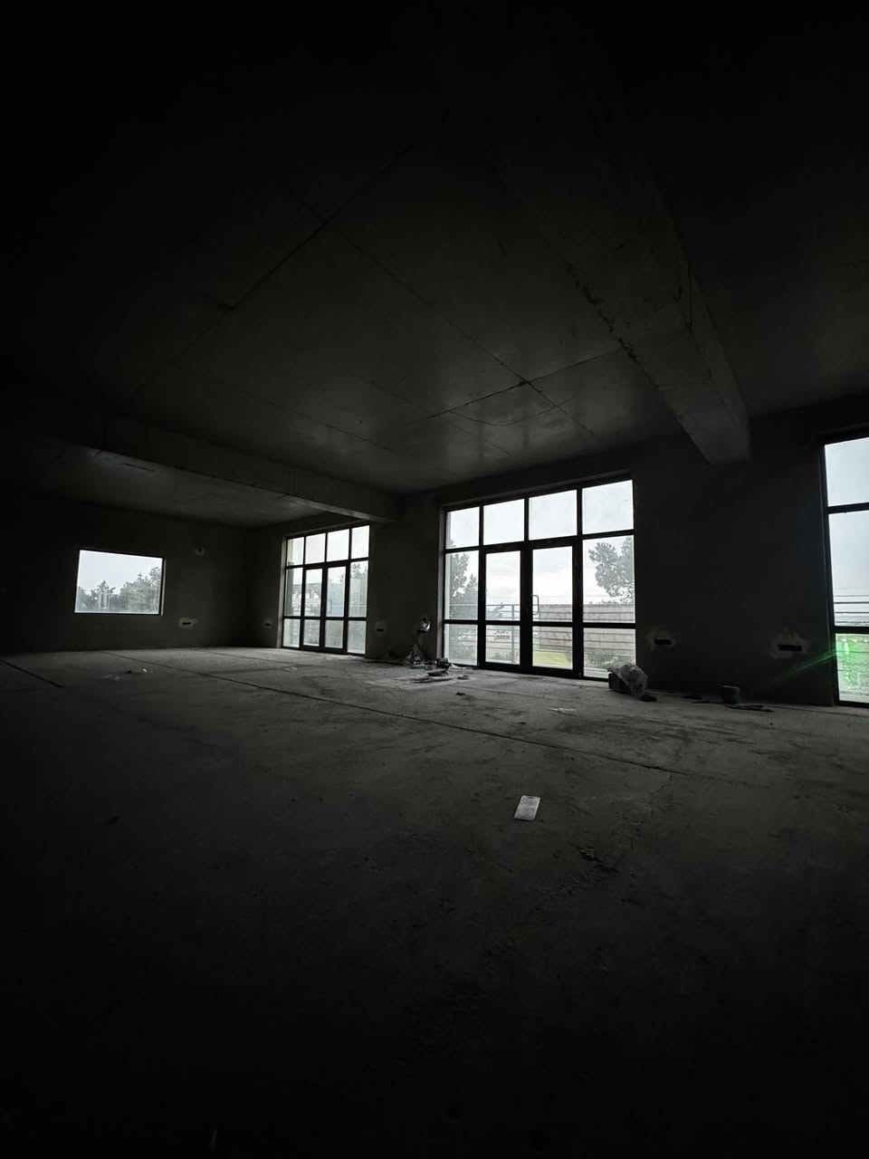 Kommersiya sahəsi, Rustavi — $3,000