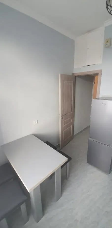 12/10 tarixindən 3 otaqlı mənzil 450,000֏ qiymətə icarəyə verilir