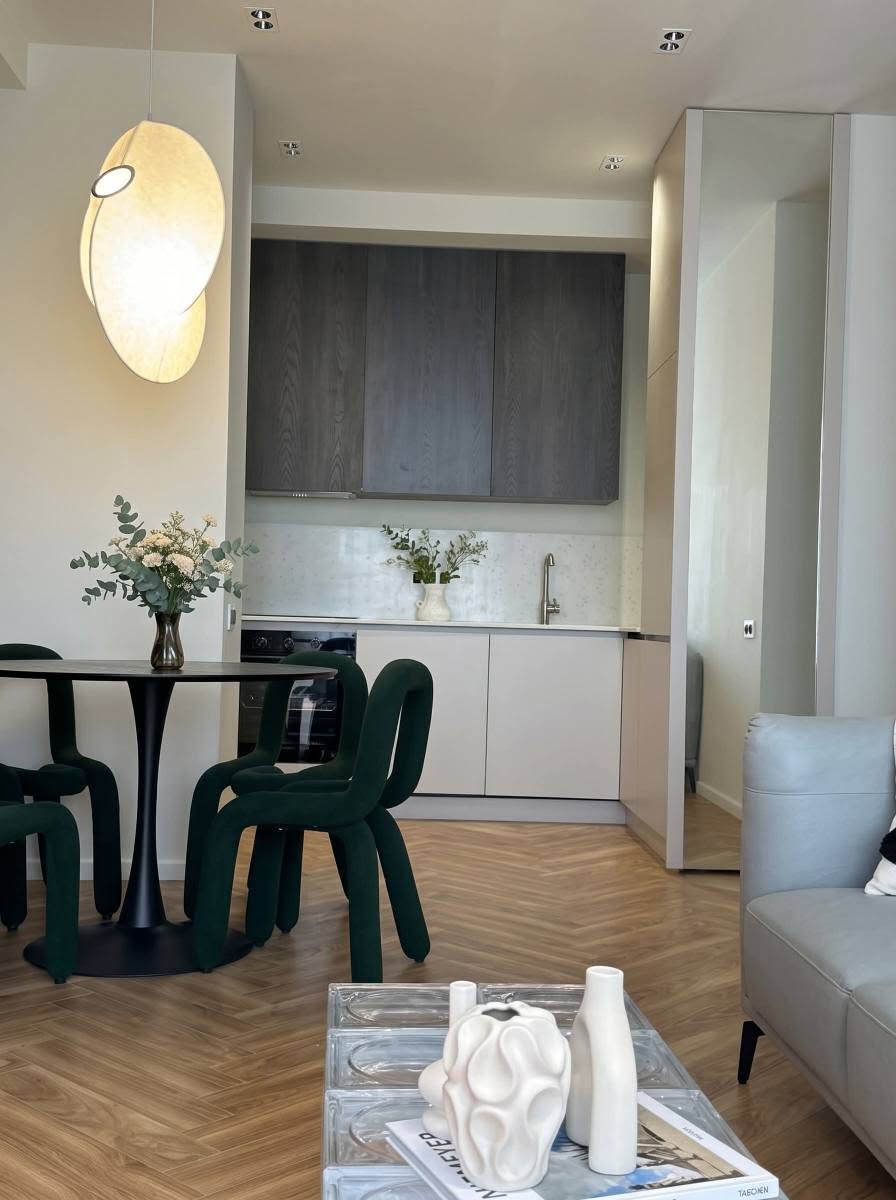 For sale: 52.2 sq. m designer