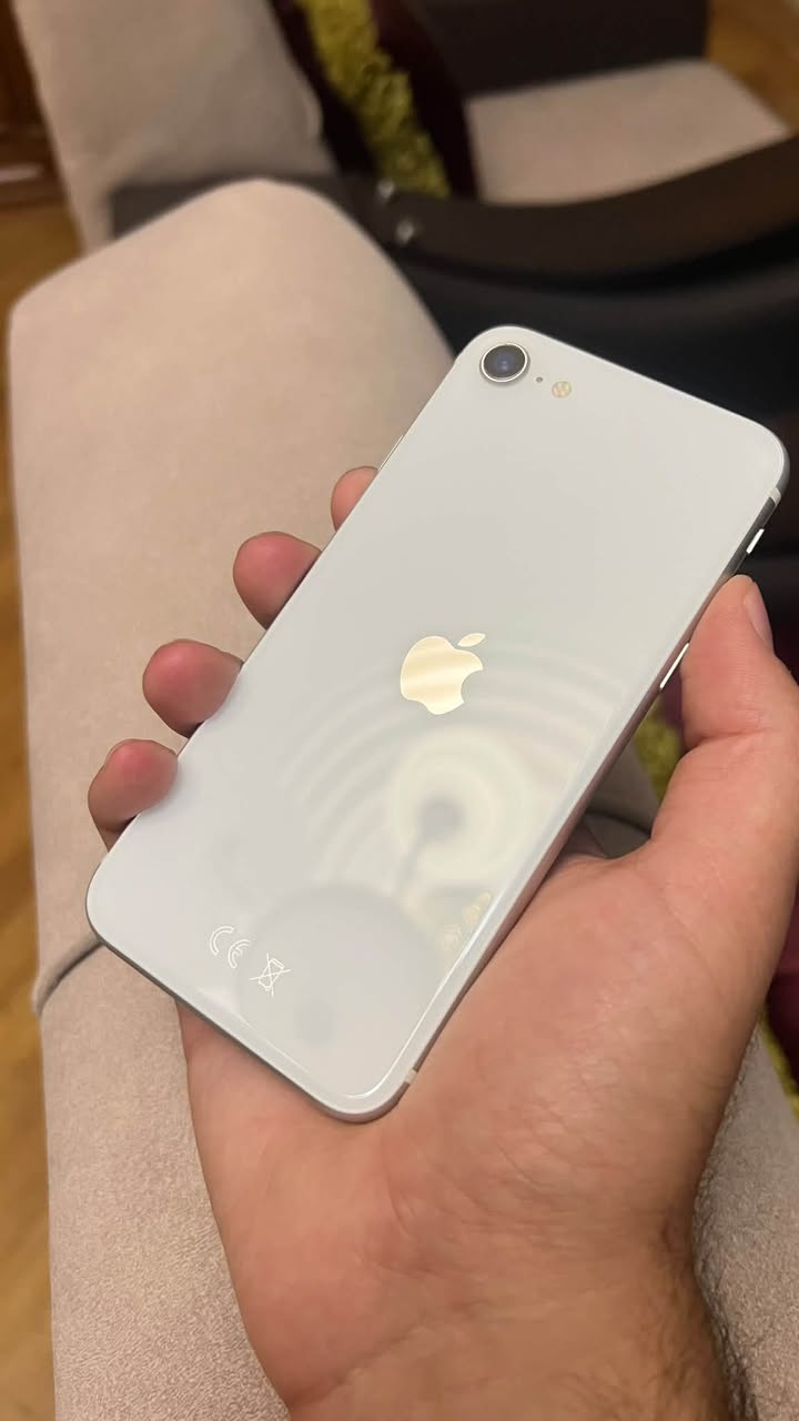 IPHONE SE 2020 64GB 🔋-72%(завод) горкаранайин — 35,000֏