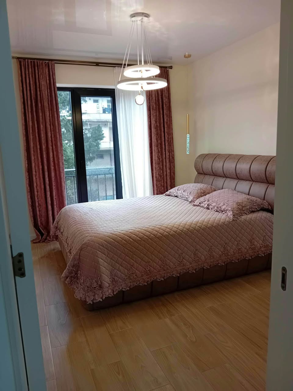 Kiralıq mənzil, Kutaisi