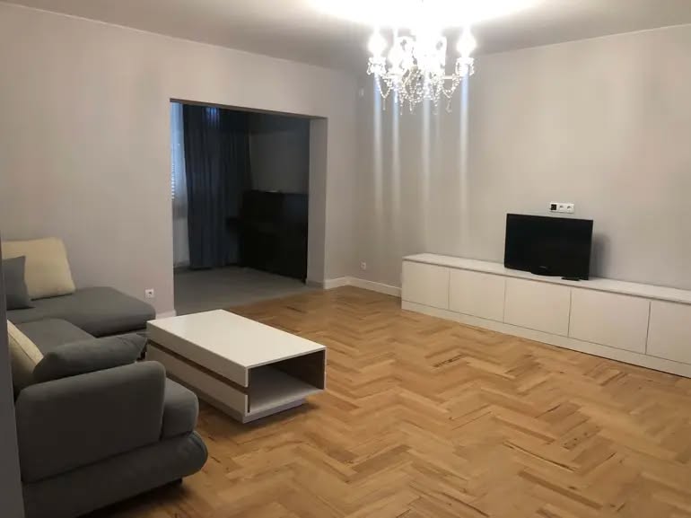 750$ hurry up Apartment