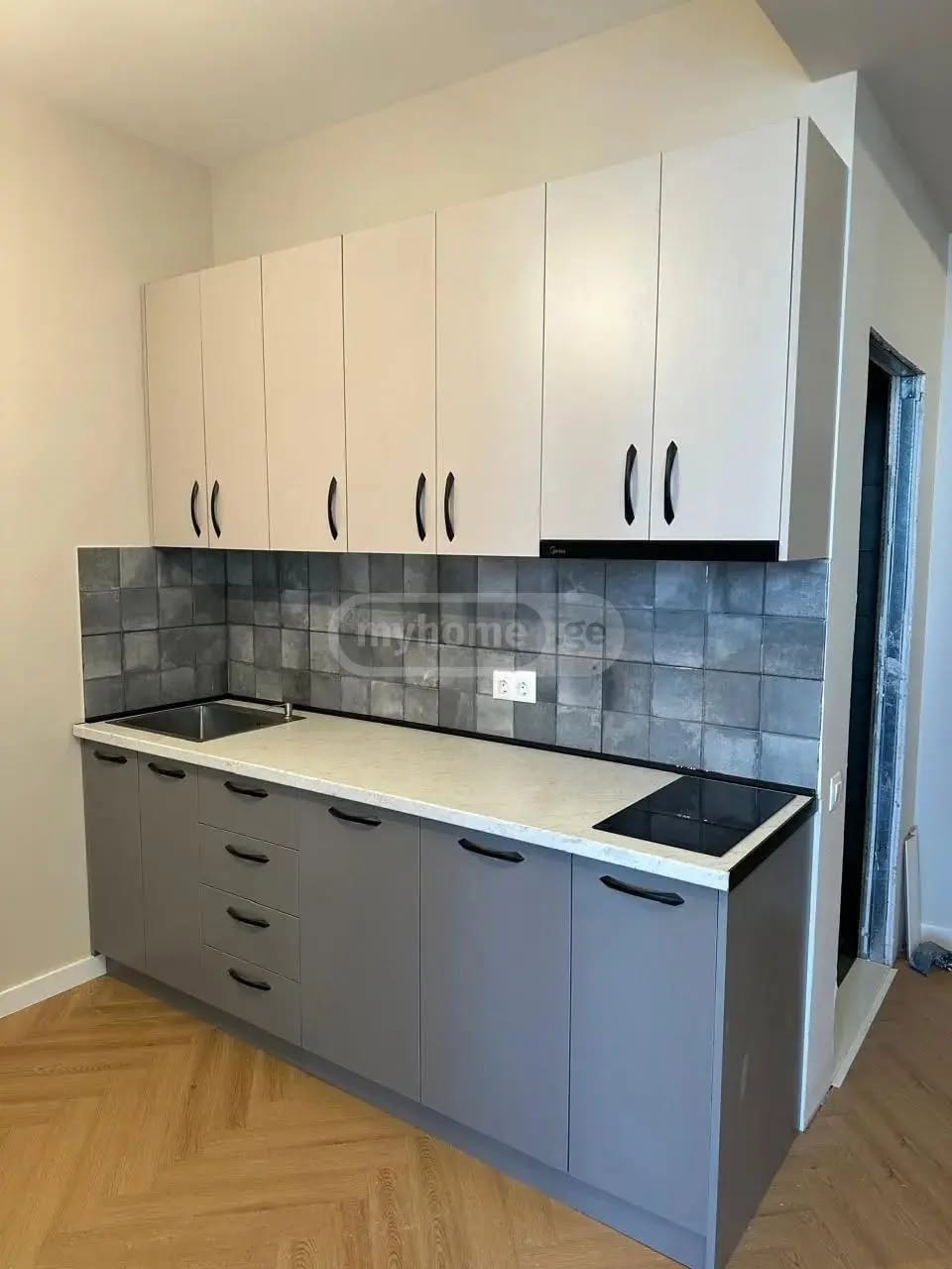 Satılır qərb, Tbilisi — $67,500