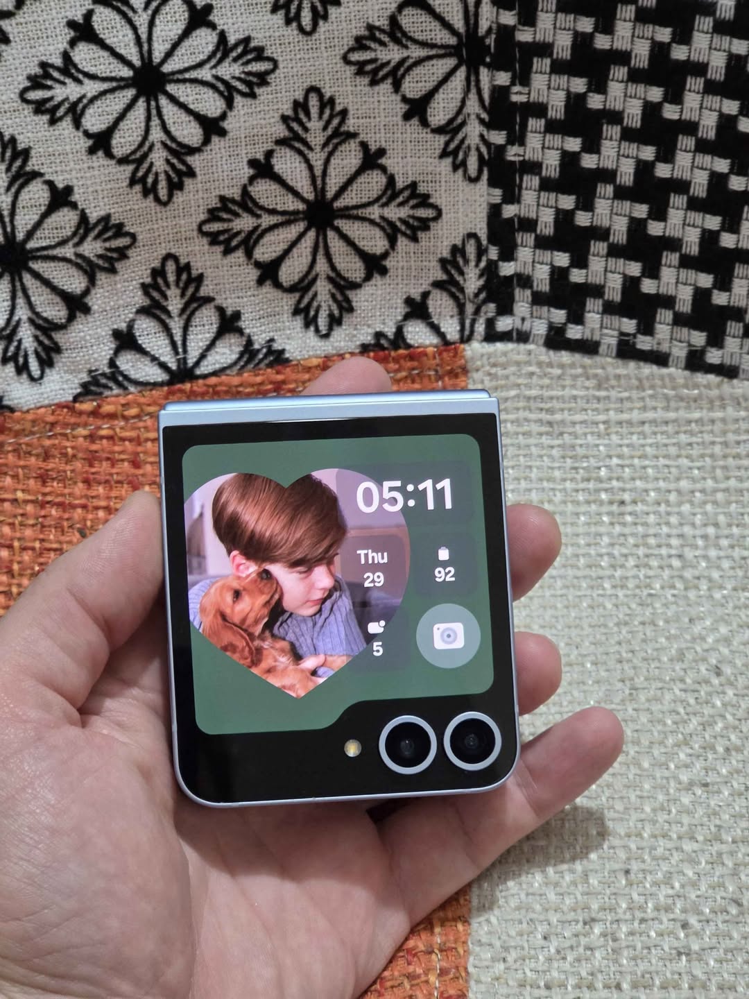 Samsung Galaxy Z Flip 6, good condition