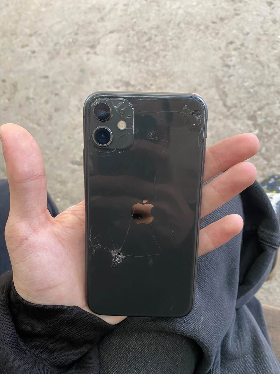 Iphone 11 Black 128GB hafızası değişir