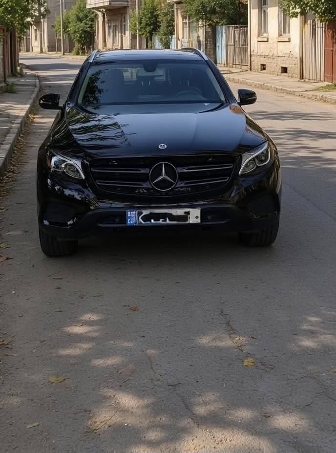 Mercedes-Benz GLC 300 4MATIC, 2.0 for sale, $17,000