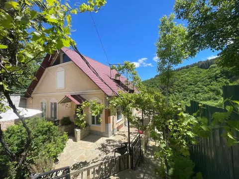 სახლი, თბილისი — $350,000