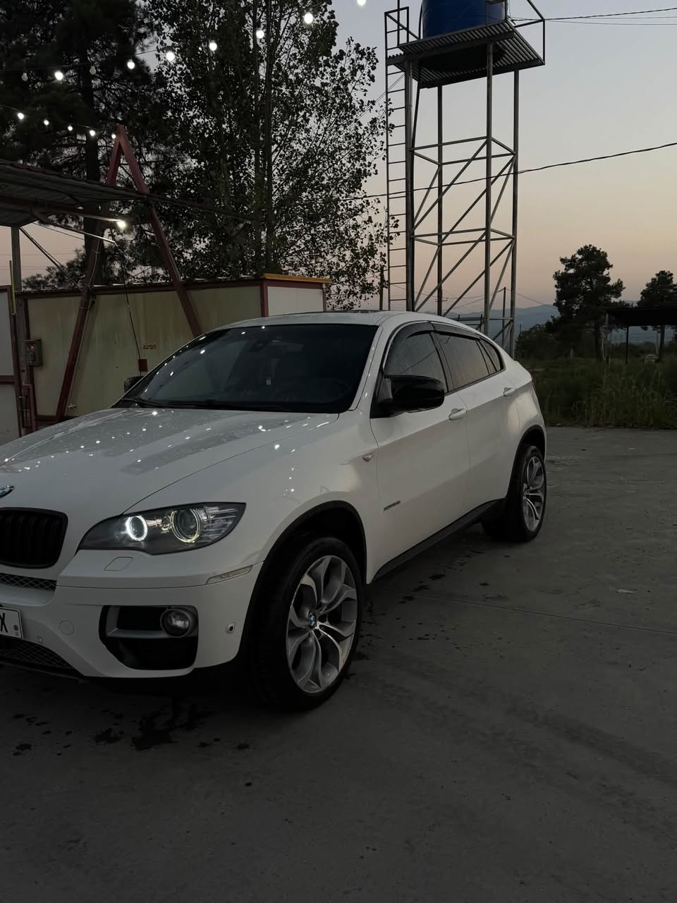 2014 წლიანი 3.0 ნ55 190KM იყიდება