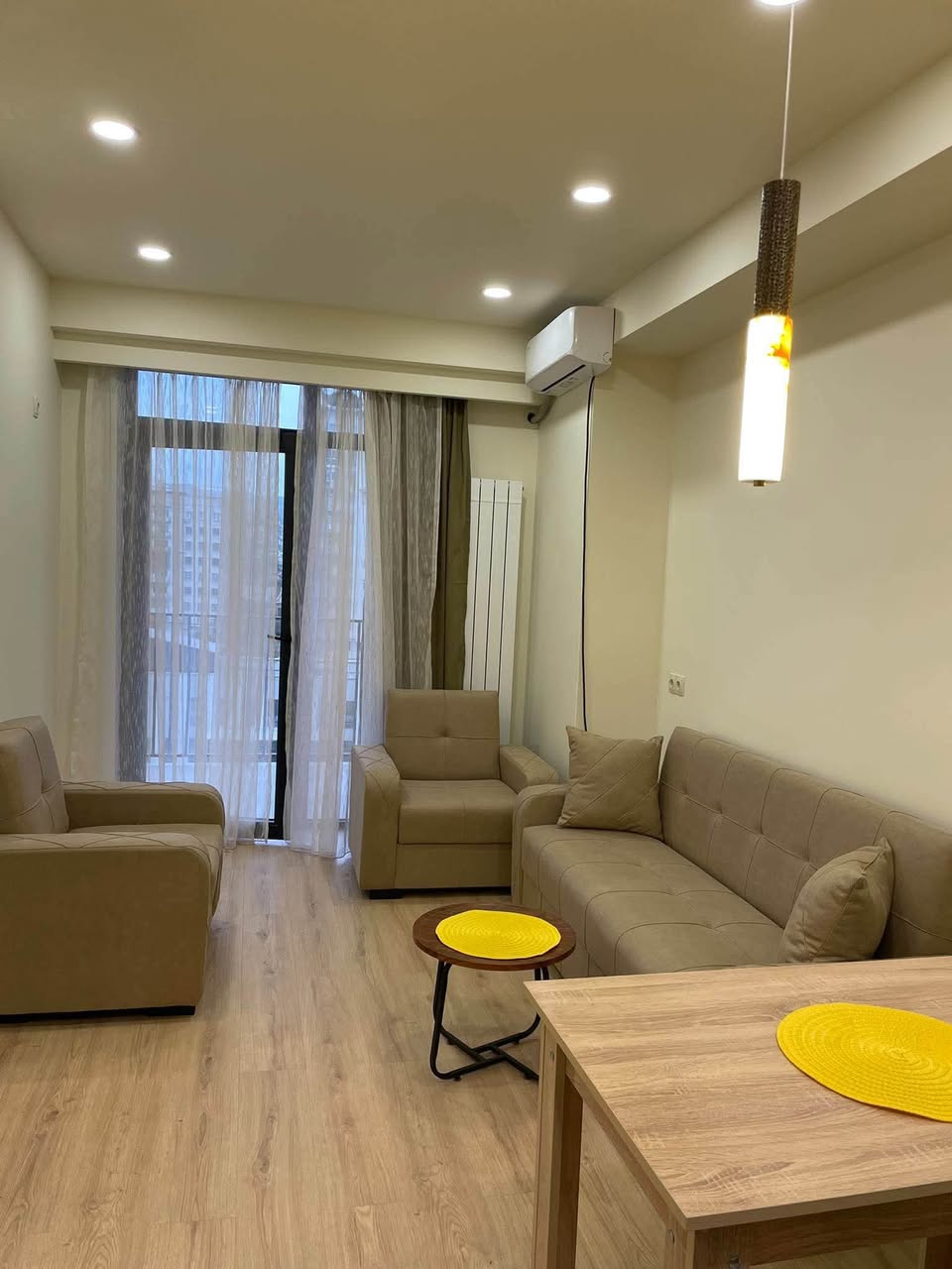 ქირავდება ბინა, თბილისი — $750