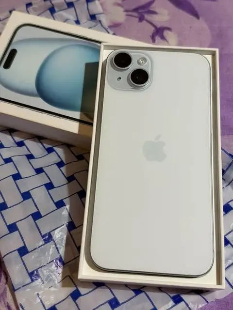 iPhone 15 Plus 256GB, battery 82%