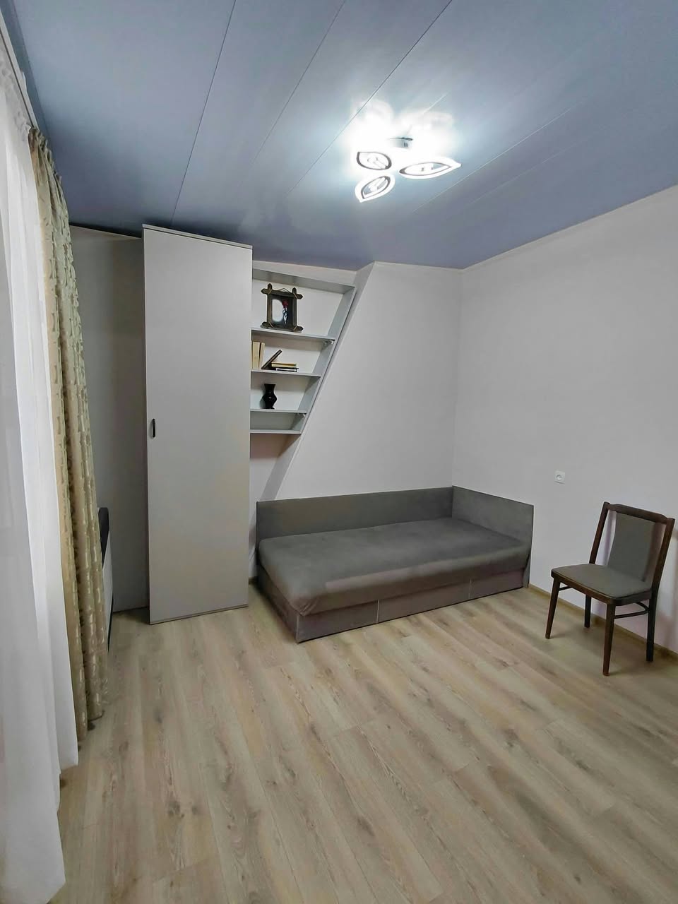 Վաճառվում է բնակարան, Թբիլիսի