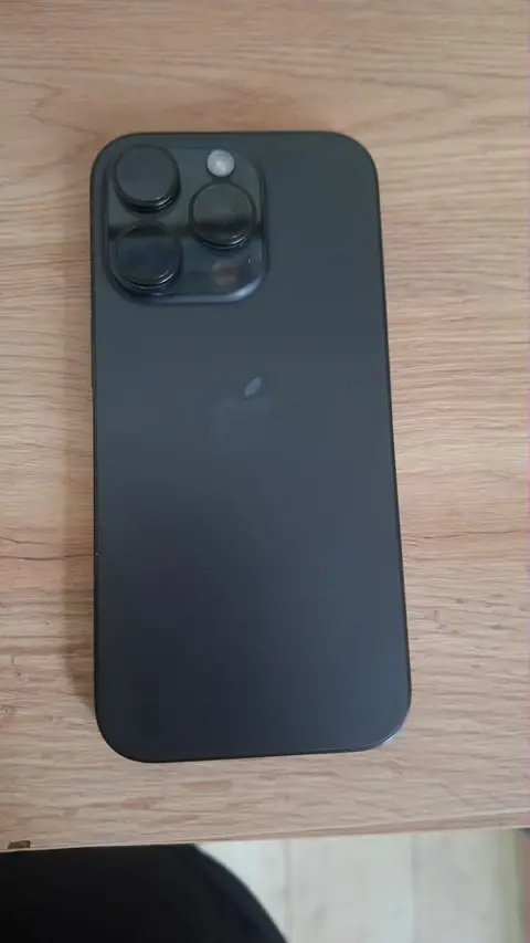 iPhone 16 Pro 128GB, 92% battery