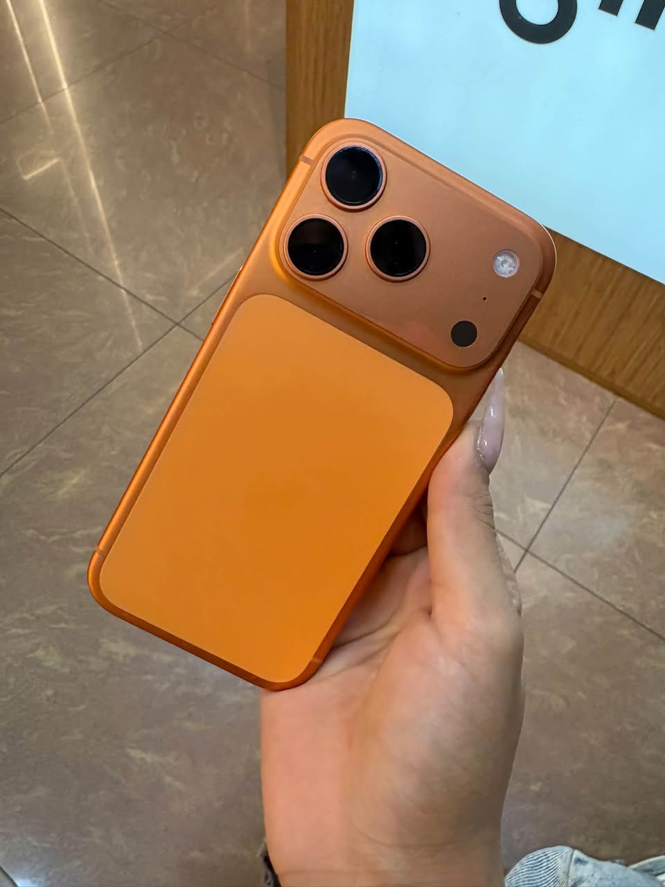 iPhone 17 Pro 340.000 դրամ 93%