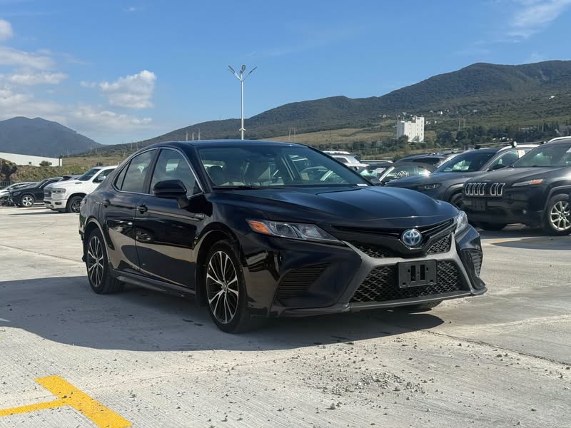 Toyota Camry 2020