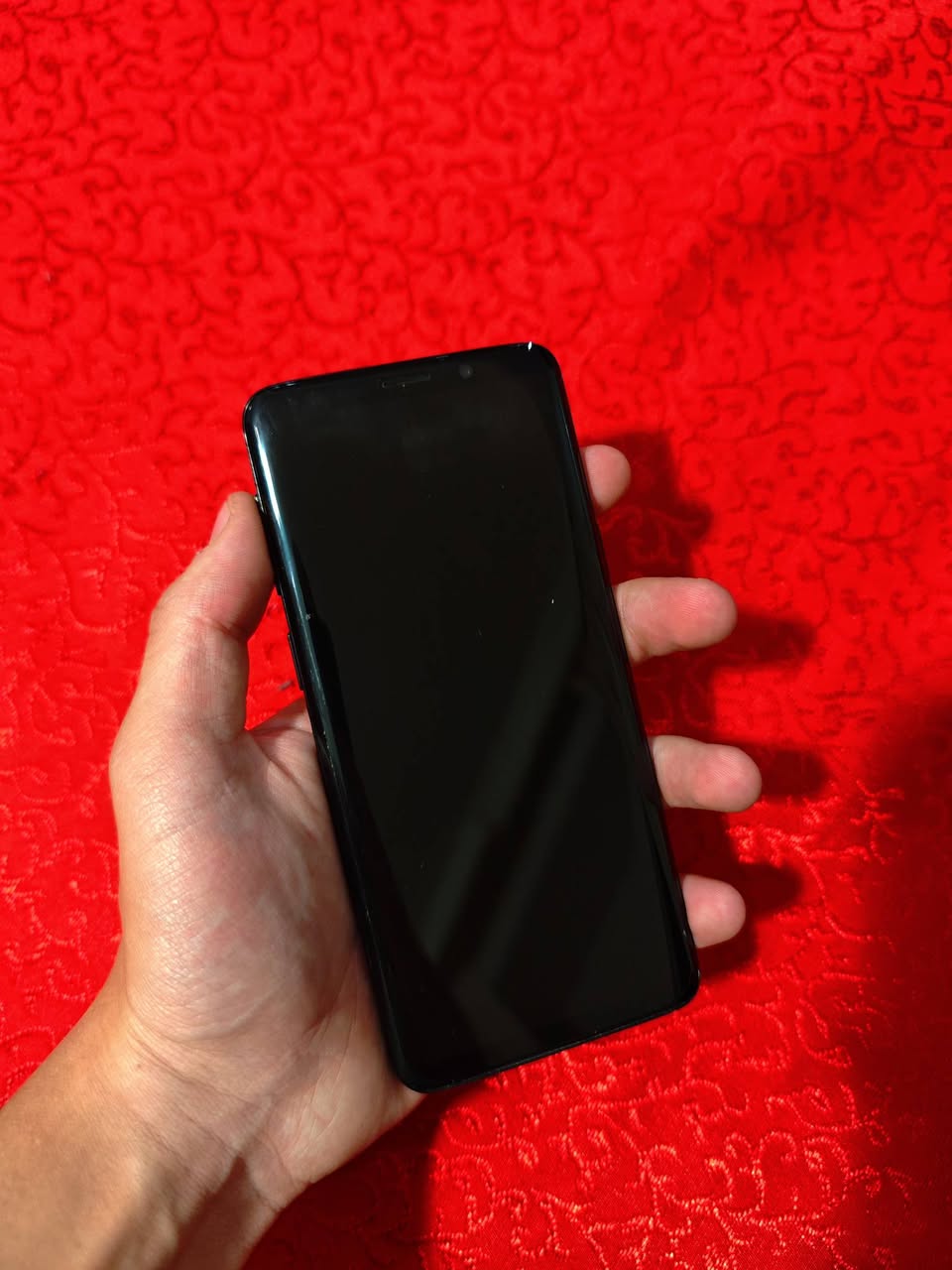 Samsung Galaxy S9 4/64 იდეალურ მდგომარეობაში — 260₾