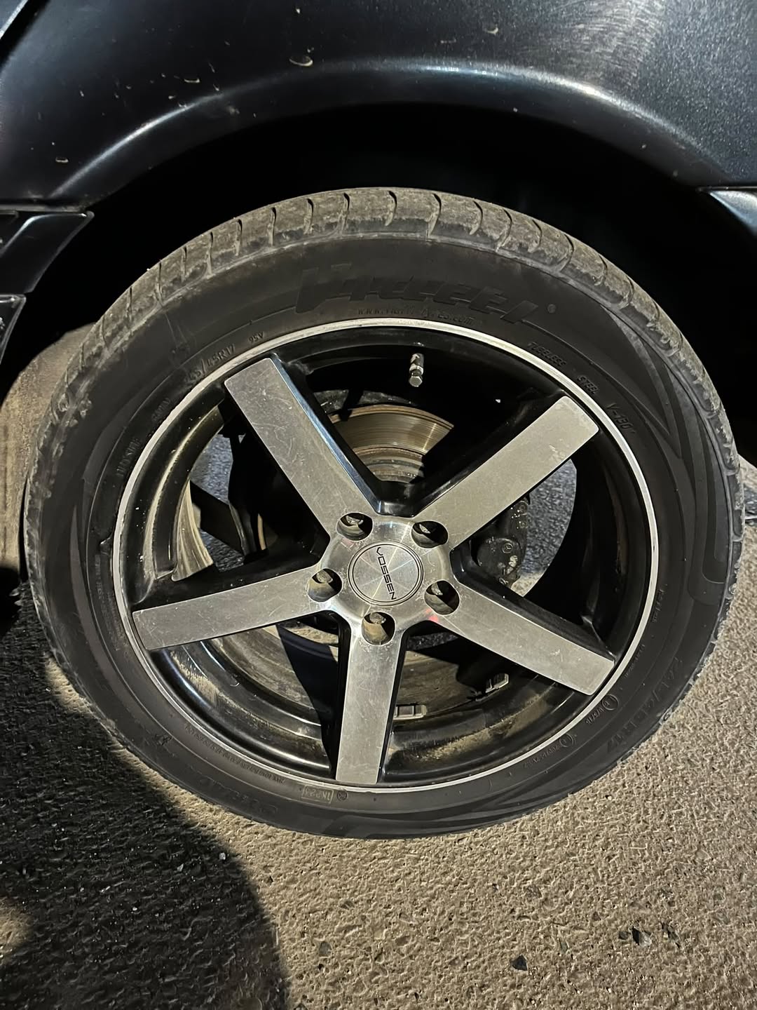 Mercedes — 200 000 рублей