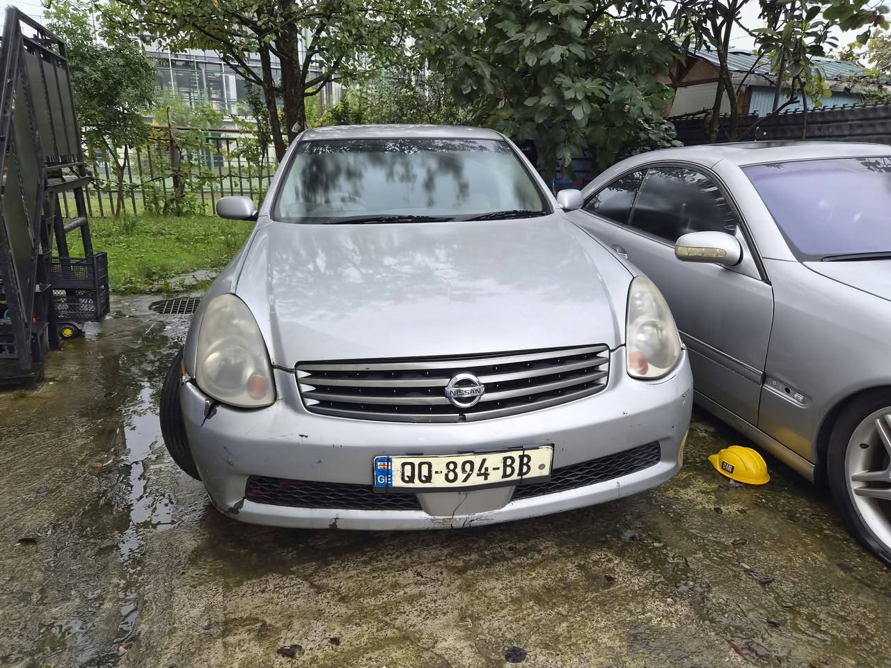 იყიხება ნისანი. წელი 2004. 2,5 ბენზინი — 5,000₾