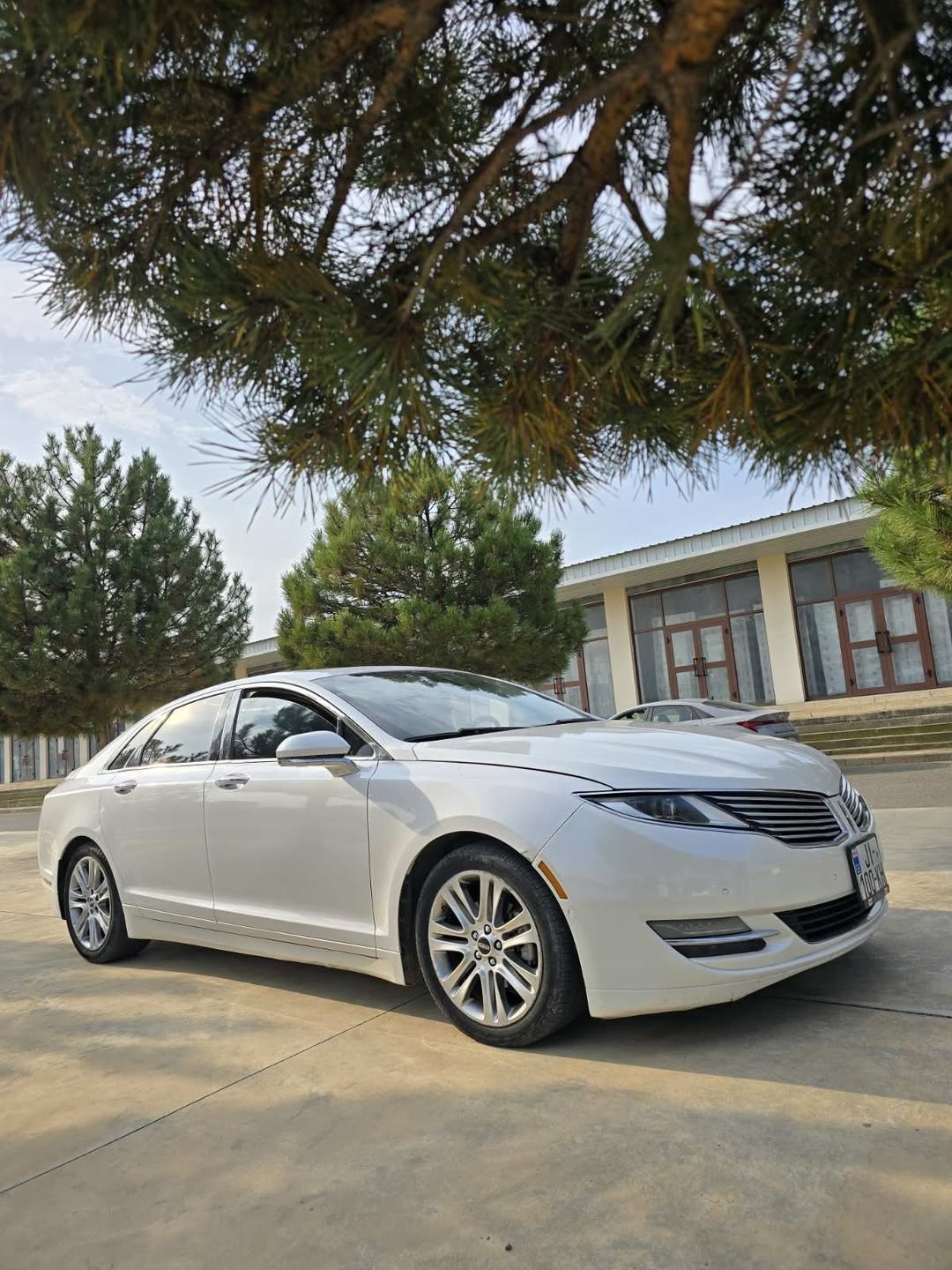 Lincoln MKZ 2014 — 6,400$