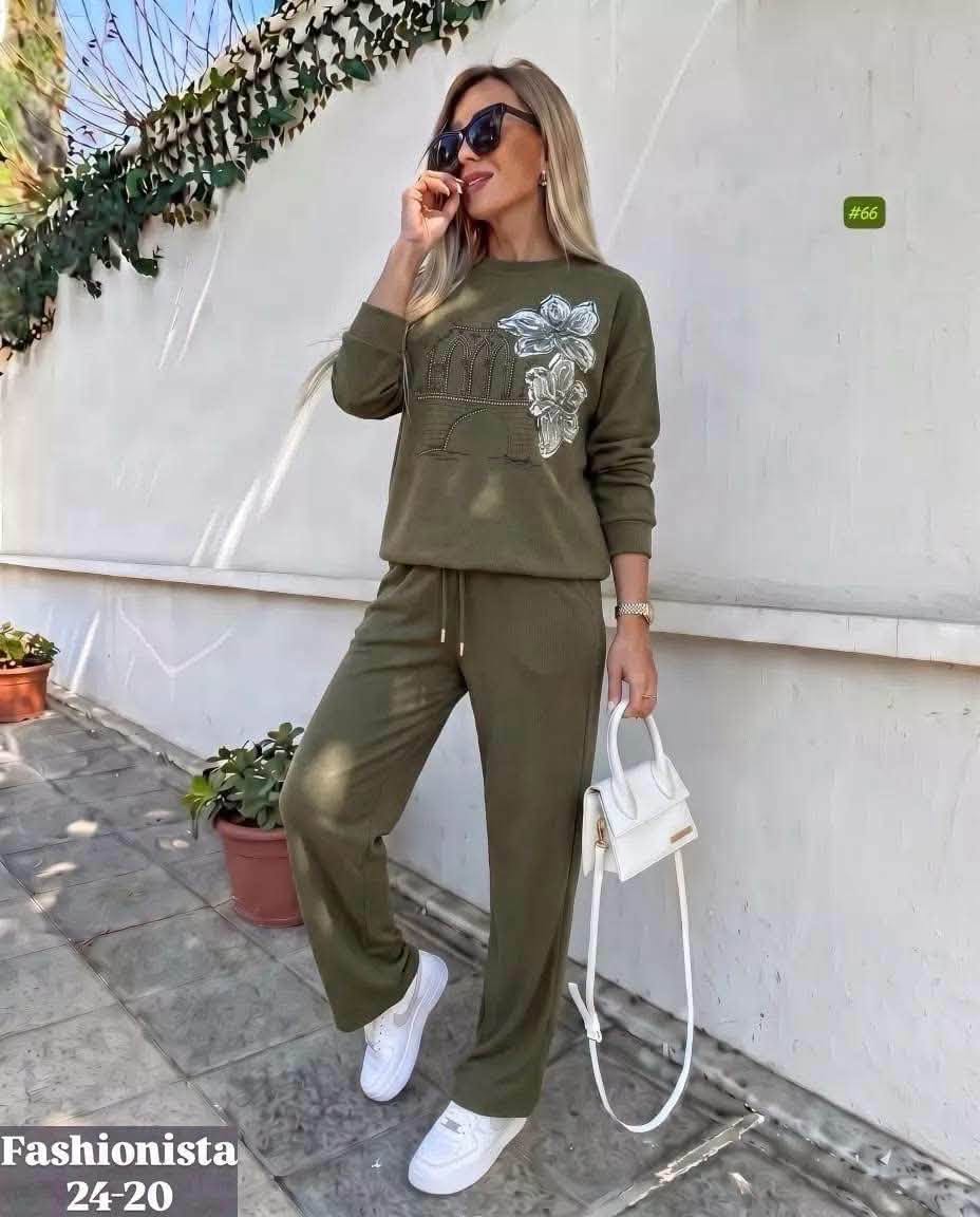 Two-piece suit, sizes 52-60