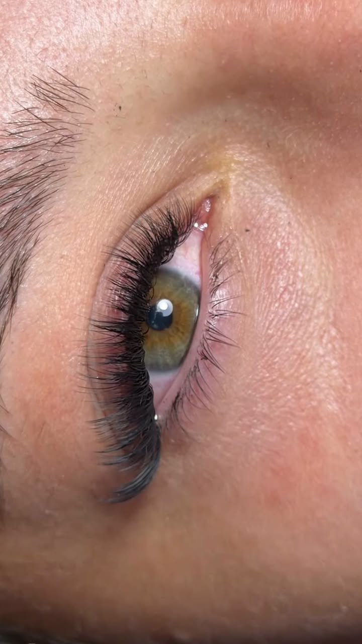 ღეროვანი წამწამის დაგრძელება.აირჩიე სასურველი მოცულობა გამოკვეთე