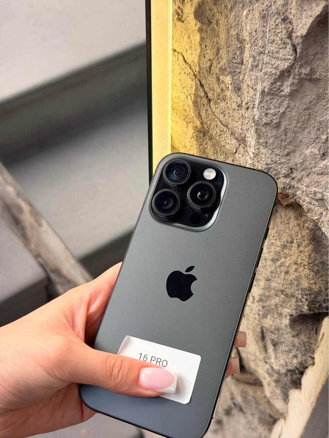 Iphone 16 pro ideal vəziyyətdədir