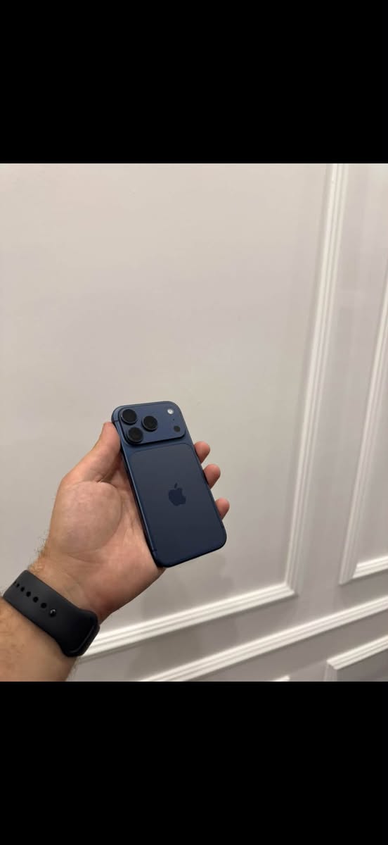 iPhone 17 Pro, 100% заряженная батарея, в коробке