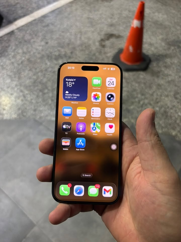 iPhone 16 Pro Max 2600 lari 92%