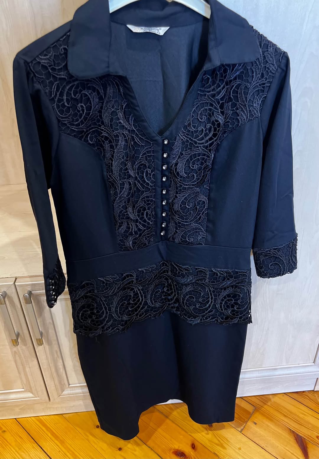 ტანსაცმელი — 10₼