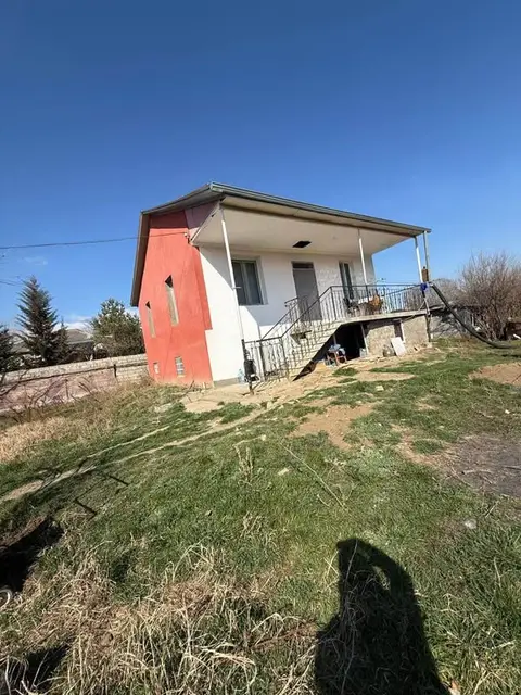 3 otaqlı mənzil satılır, Marneuli — $75,000