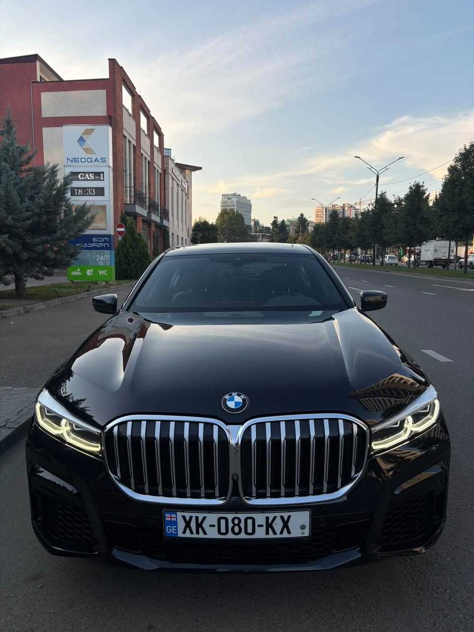 BMW 740i G12 LCI 2022 — 45,000$