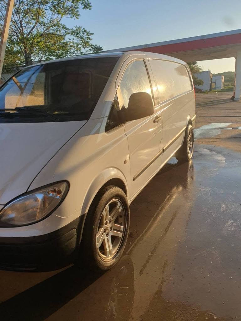 Mersedes Vito 2006-cü il. 2.2 litrlik dizel. Mexanika