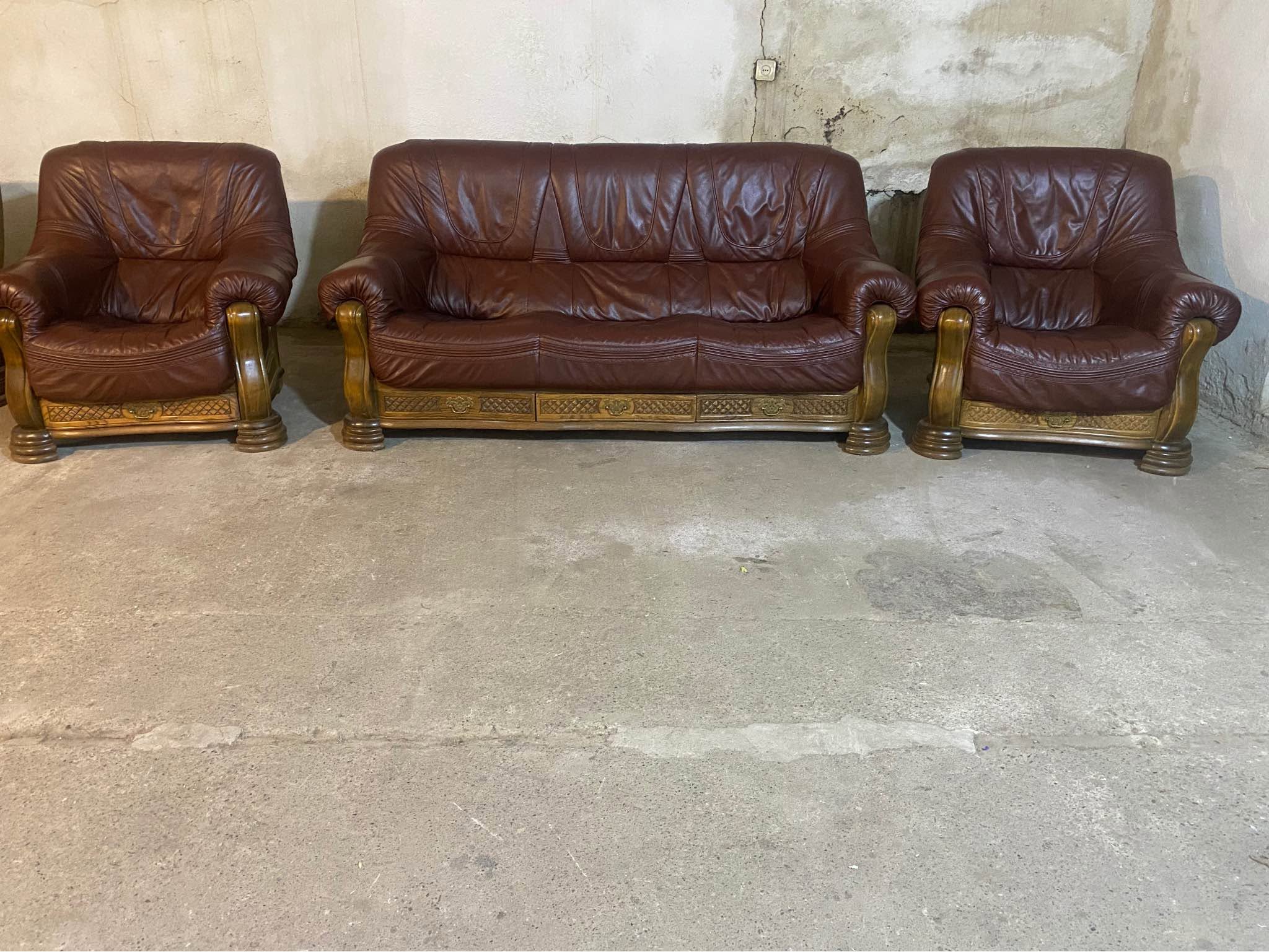 Alman dəri komplektləri Gldani