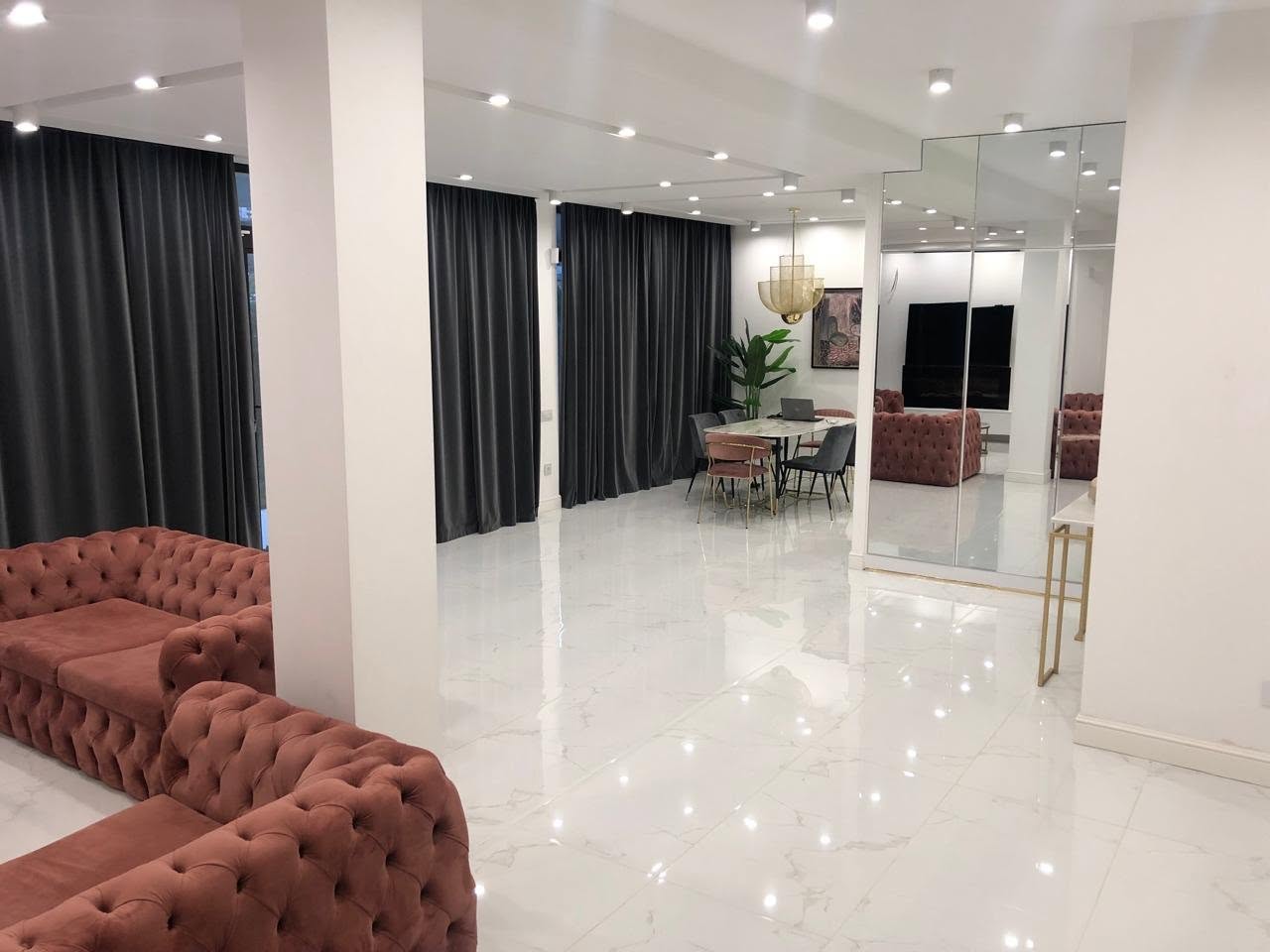 For sale urgently behind Digomi court 225 sq.m - $350,000