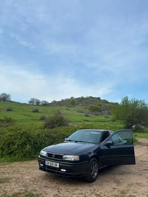 1994 წლის ავტომობილი 2,600 დოლარი