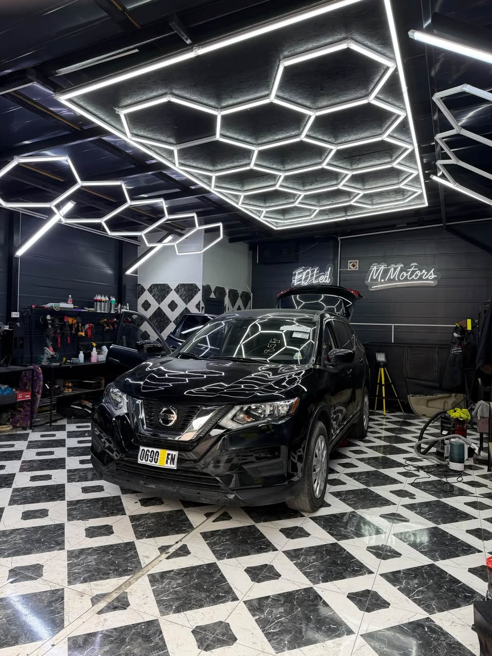 Nissan Rogue 2019 — 9,500$
