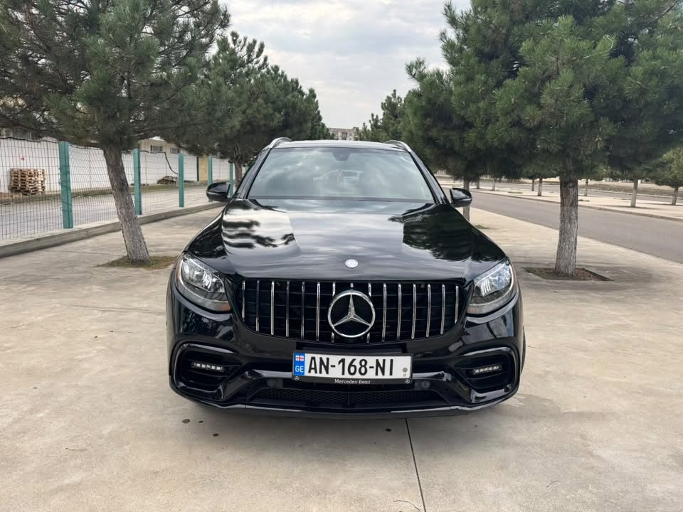 Mercedes-Benz GLC 300 2018 — 17,500$