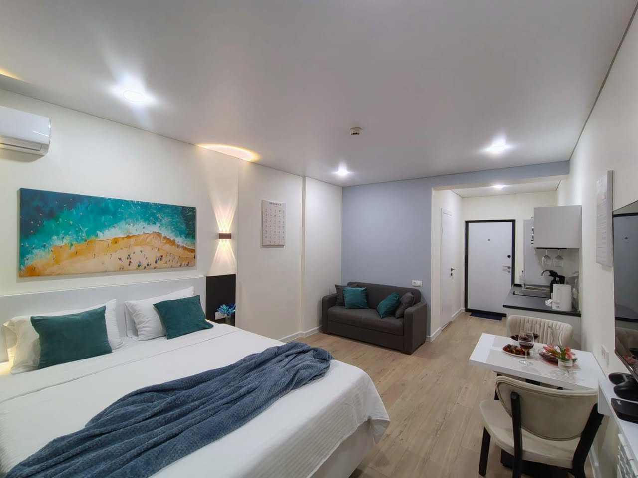 Stylish studio for rent, 29.3 m² — $450