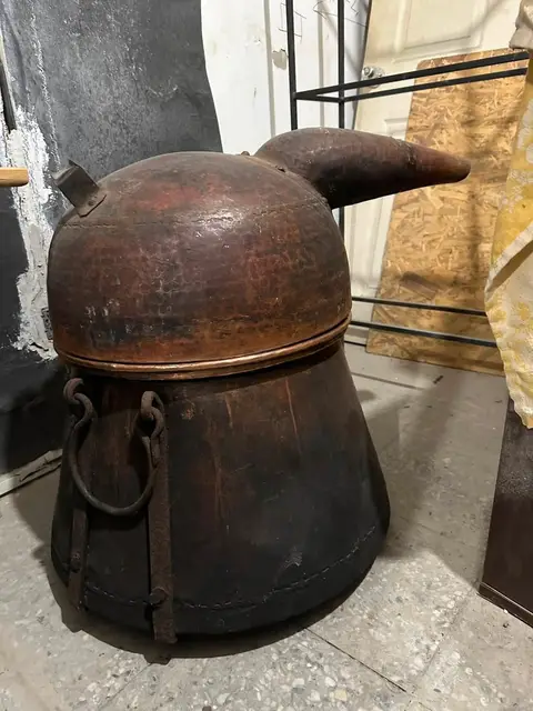 180 litrelik bakır kabı