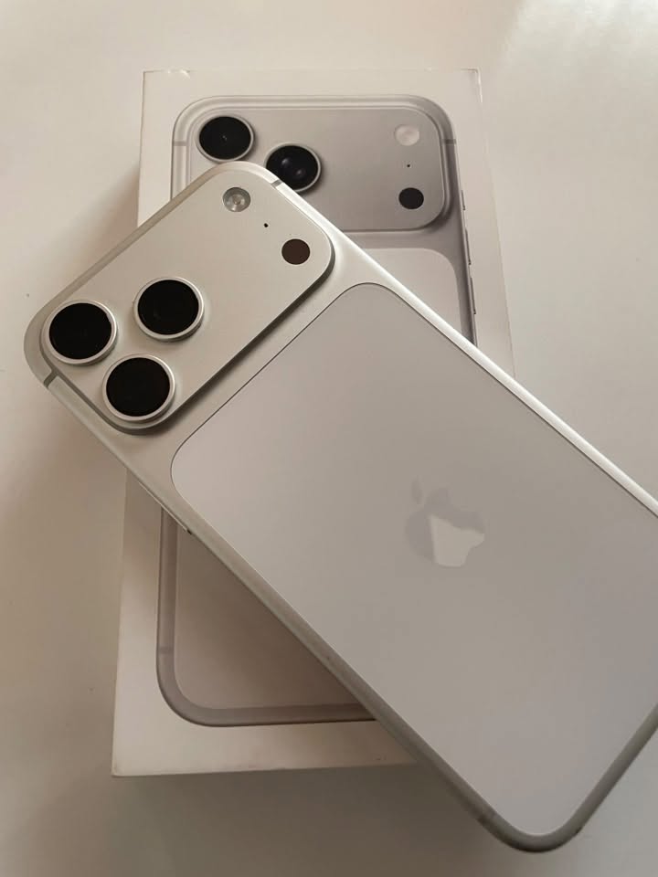 For sale! iPhone 17 Pro Max 256 — 3,000₾