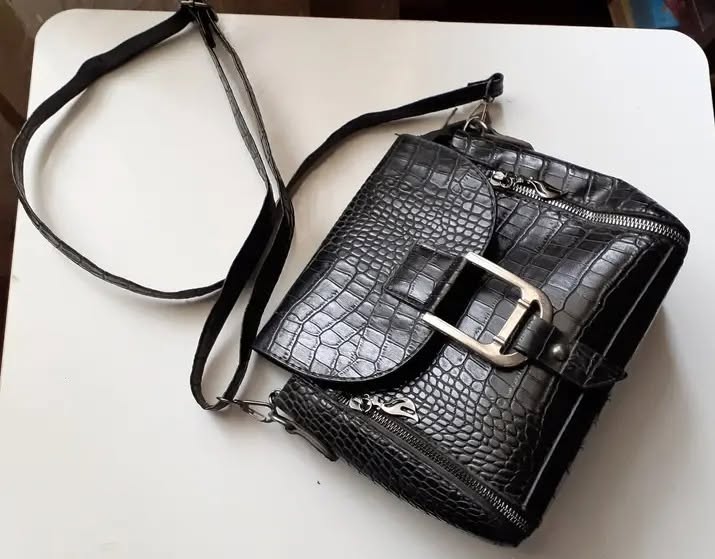 Black crocodile-print leather crossbody bag