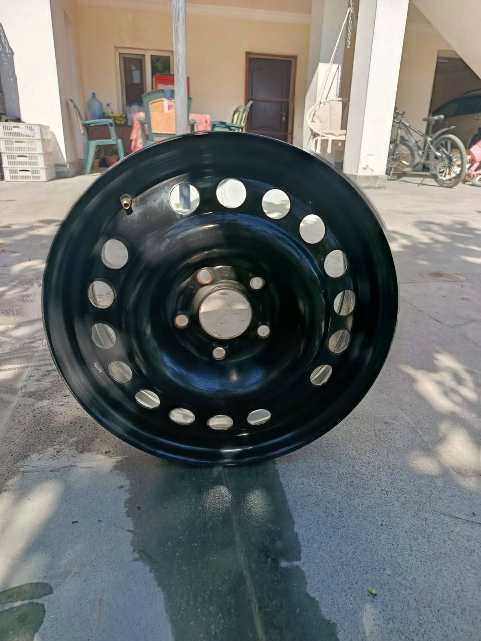 R15 zavod bandajlari zafirai.Mersedesin. bir hissəsinin qiyməti — 5,000₾