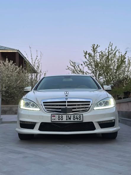 W221 2007 — 12,500$