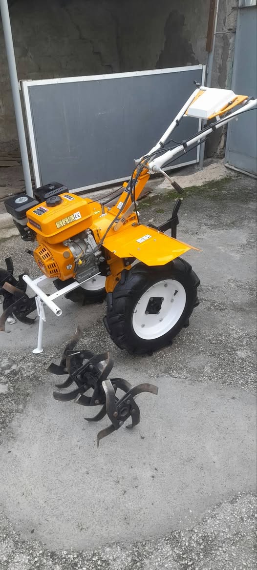 Təcili satılır motoblok 9 ç.k.vt - 1,200₾