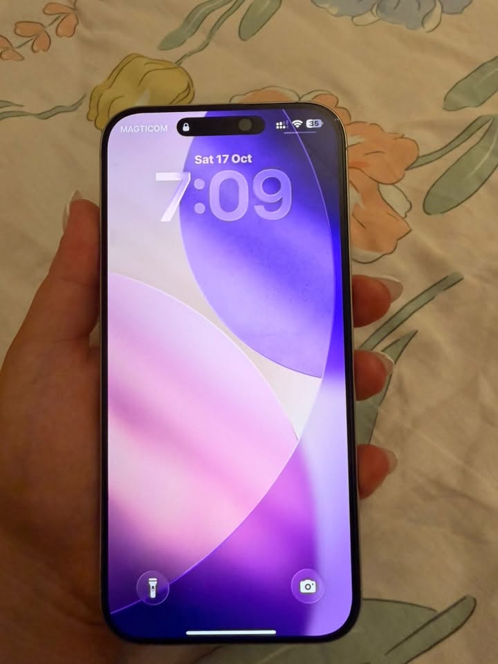 16 PRO MAX is for sale, flawless — 2,200₾