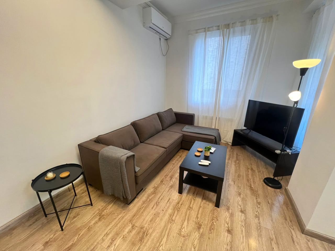 Kiralık 4 otaqlı mənzil, İrəvan - $1,300